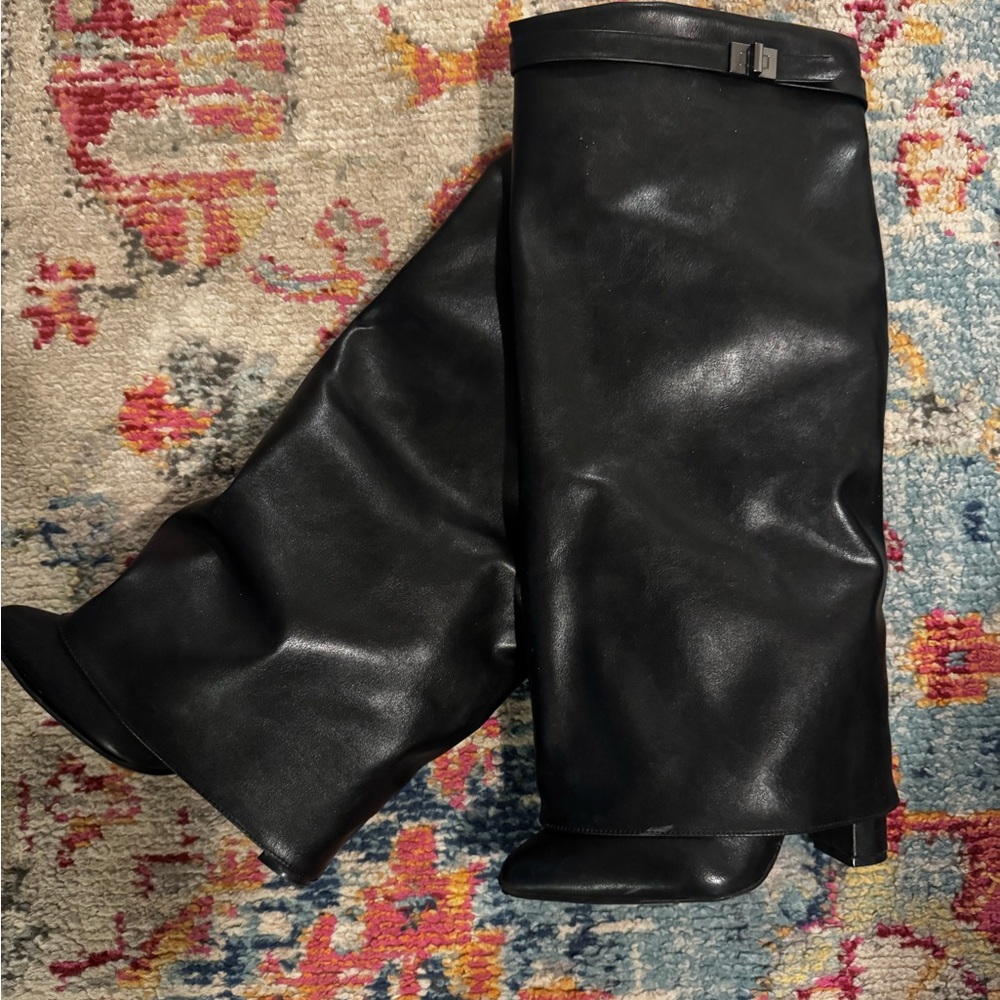 Black Tall Leather Boots